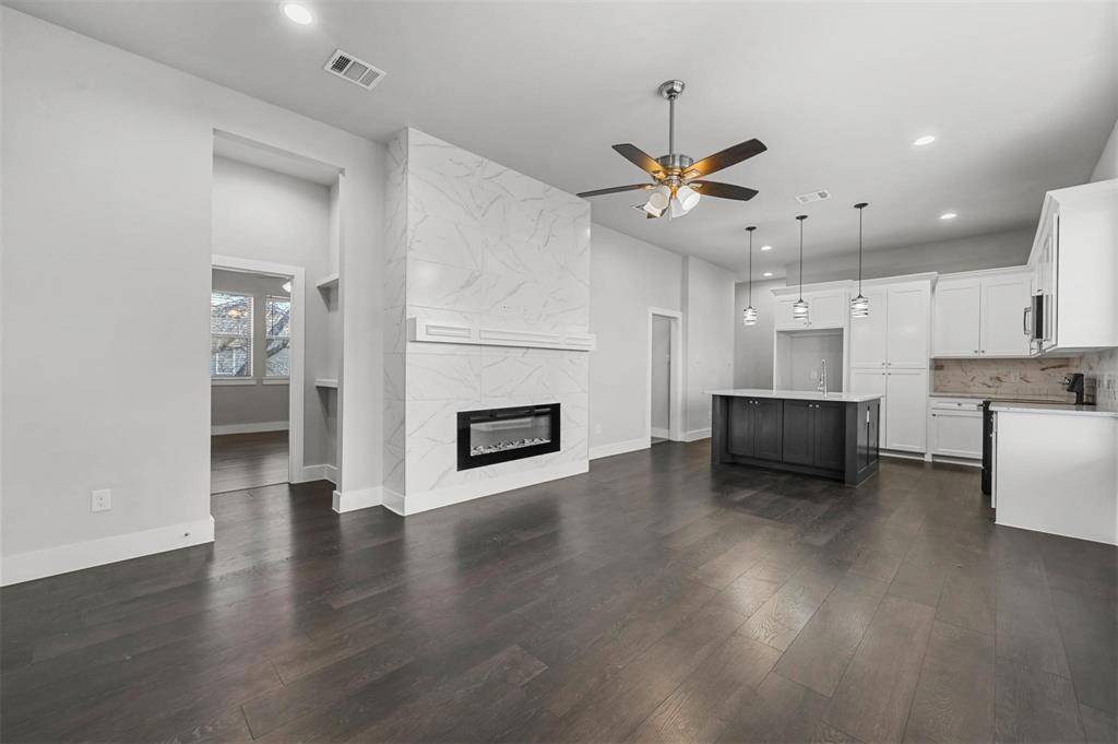 204 N Getzendaner Street, Waxahachie, TX 75165