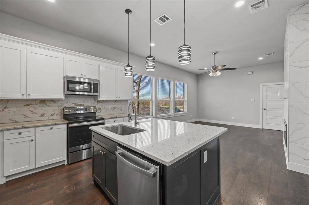 204 N Getzendaner Street, Waxahachie, TX 75165