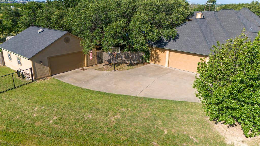 182 Lakeview Drive, Aledo, TX 76008