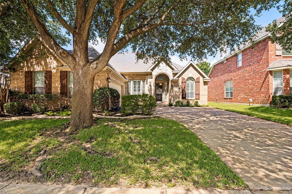 2401 Brown Bear Way, Euless, TX 76039