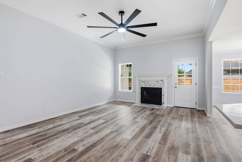 318 Landsburg Lane, College Station, TX 77845