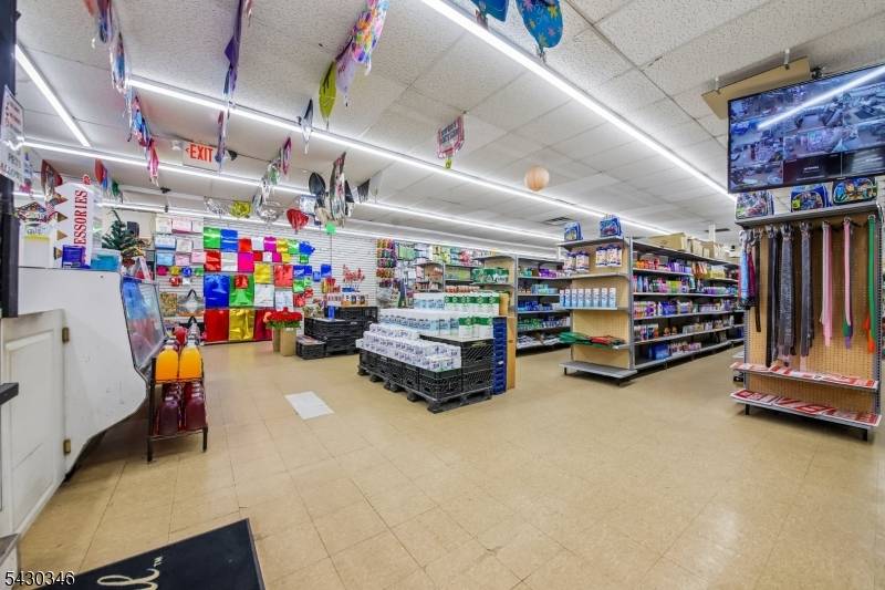 736 W Grand Ave, Rahway City, NJ 07065