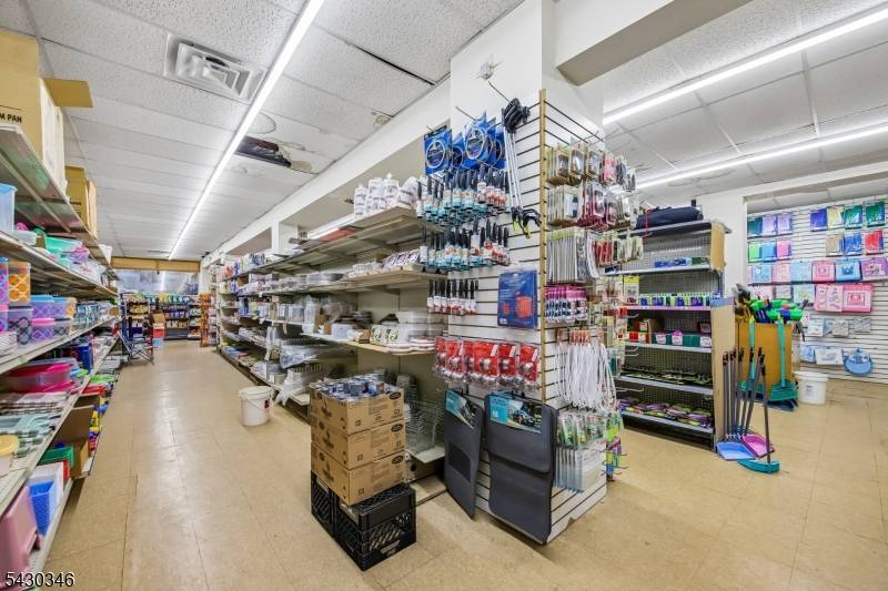 736 W Grand Ave, Rahway City, NJ 07065