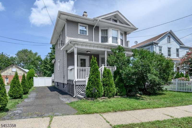 708 E Grand Ave, Rahway City, NJ 07065