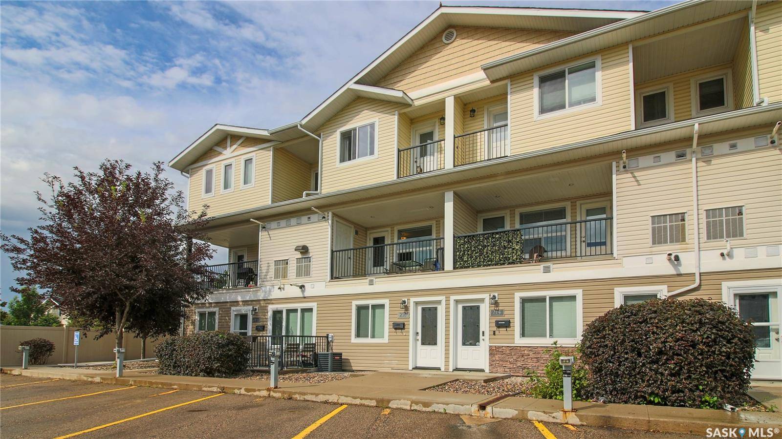 1220 Empress STREET #216, Regina, SK S4T 1G7