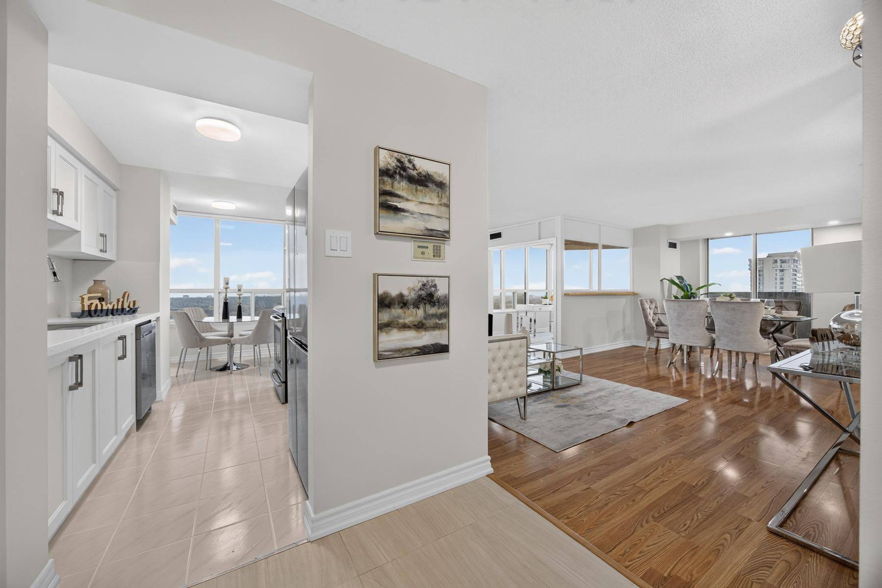 400 Webb DR #2203, Mississauga, ON L5B 3Z7