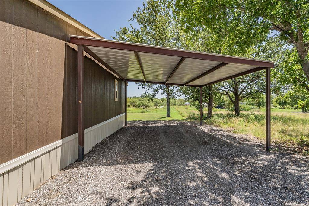 204 Overland Trail, Bridgeport, TX 76426
