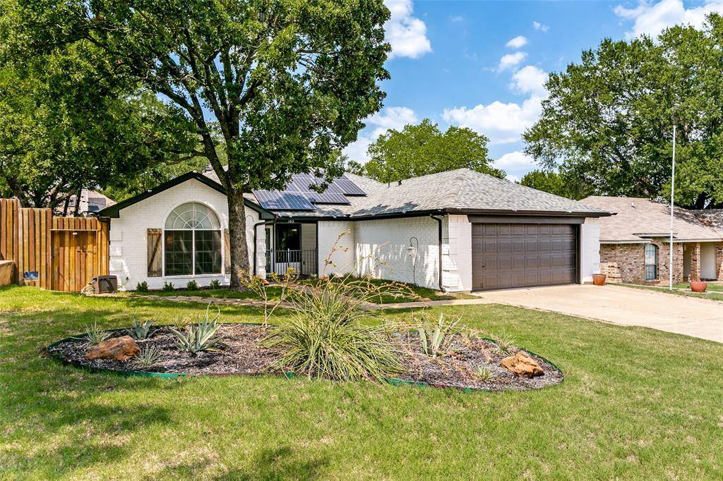 103 Hilltop Drive, Kennedale, TX 76060