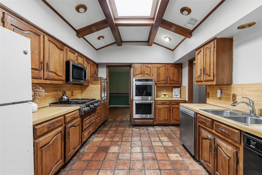 3233 Chimneyrock Drive, Plano, TX 75023