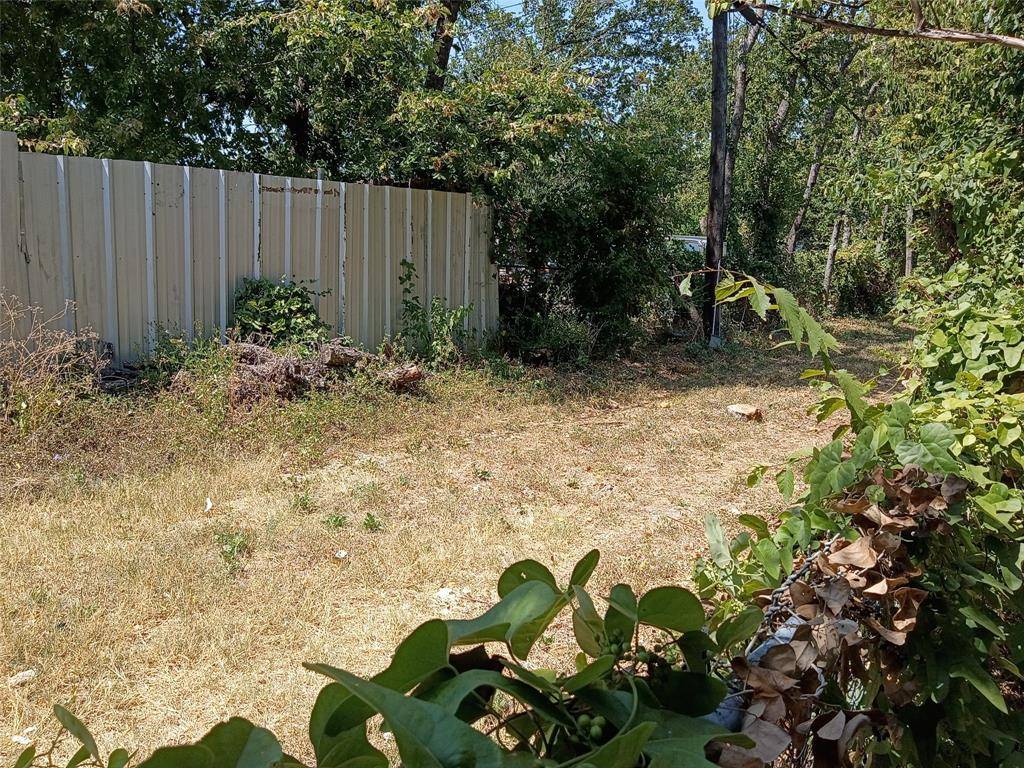 3132 Purington Avenue, Fort Worth, TX 76103