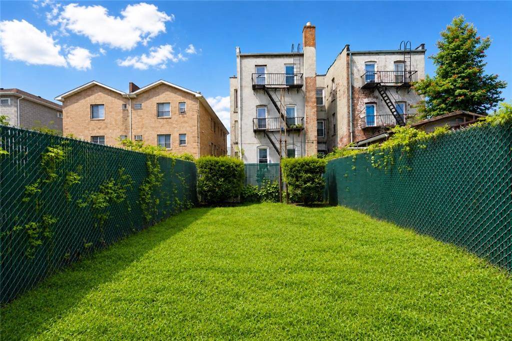 80 McKinley AVE, Brooklyn, NY 11208