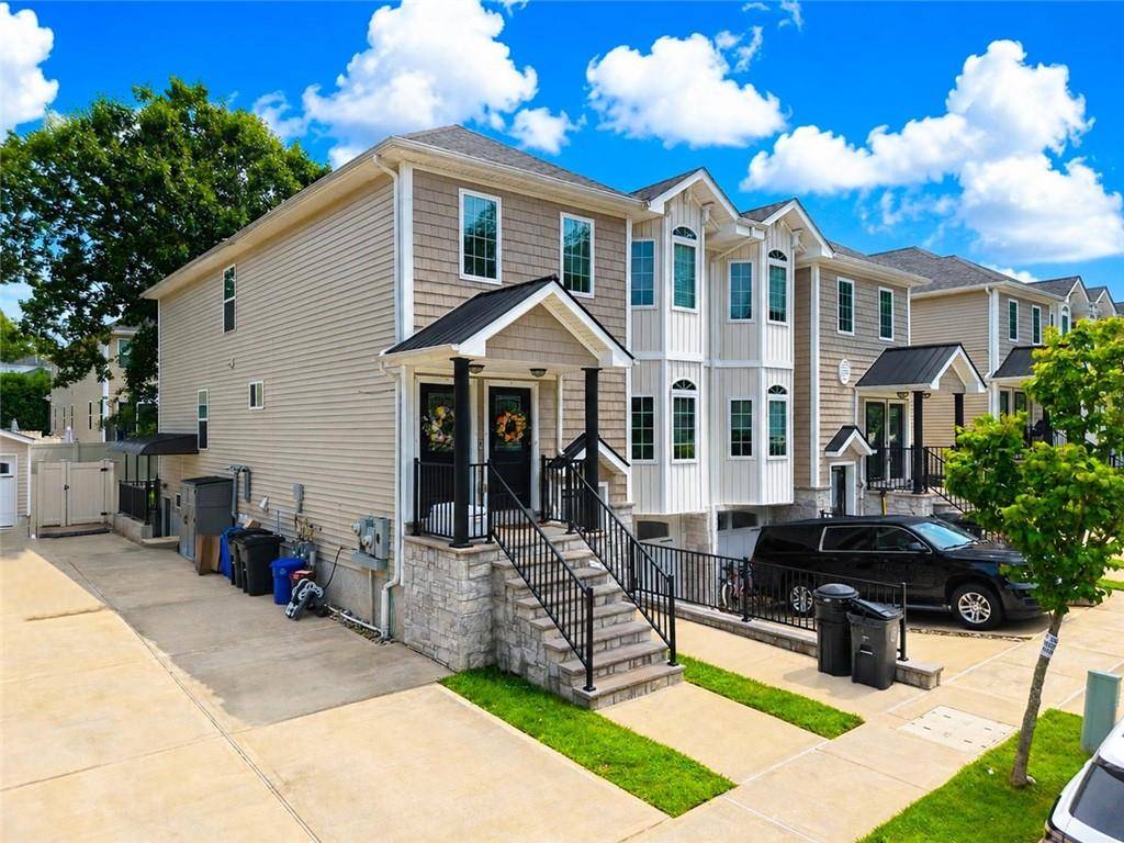 15 Wiltshire LN, Staten  Island, NY 10309