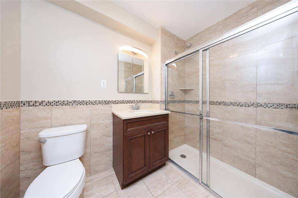 15 Wiltshire LN, Staten  Island, NY 10309