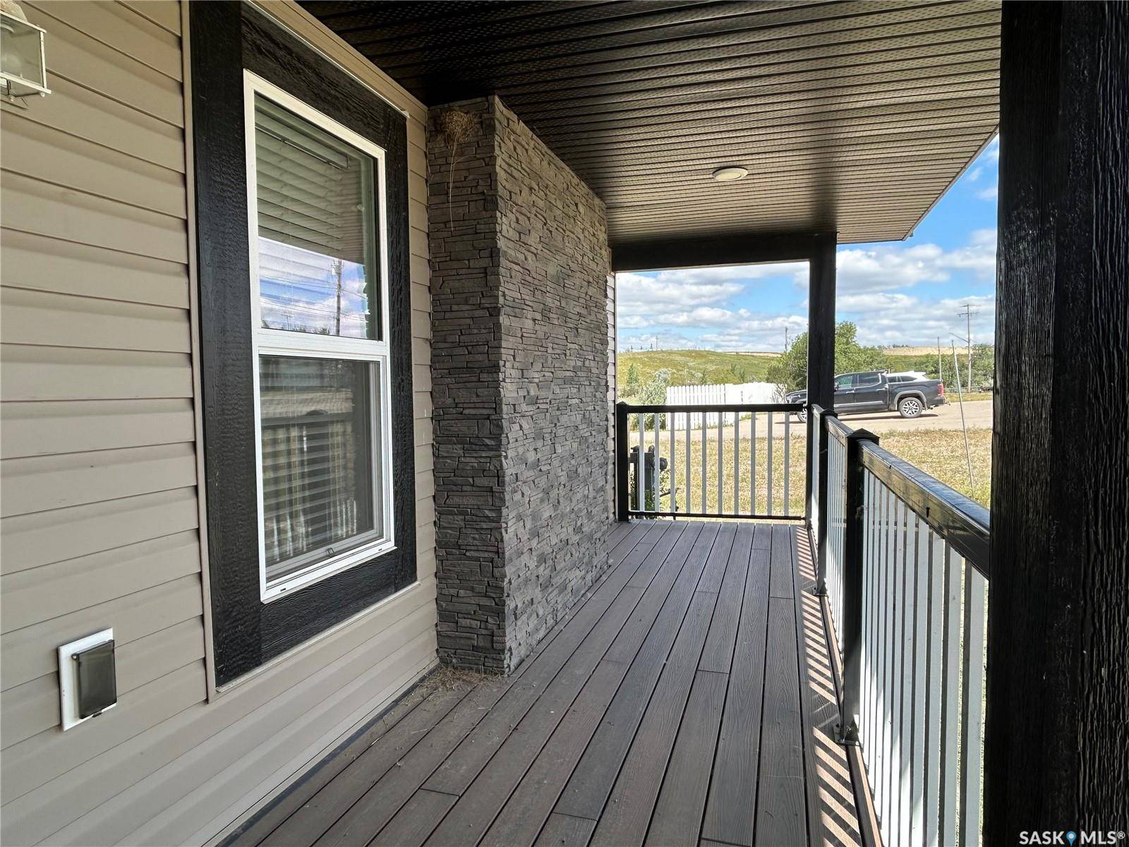 2004 Alice ROAD #7, Estevan, SK S4A 1G7