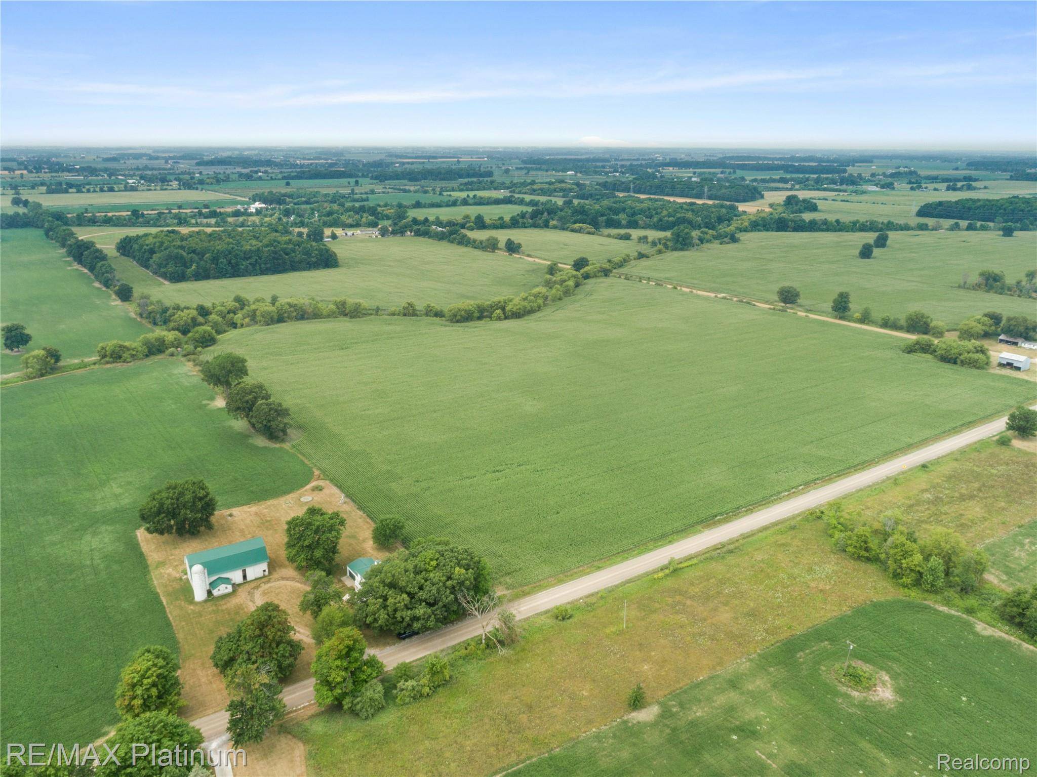 1136 S Nichols RD, Clayton Charter Township, MI 48473
