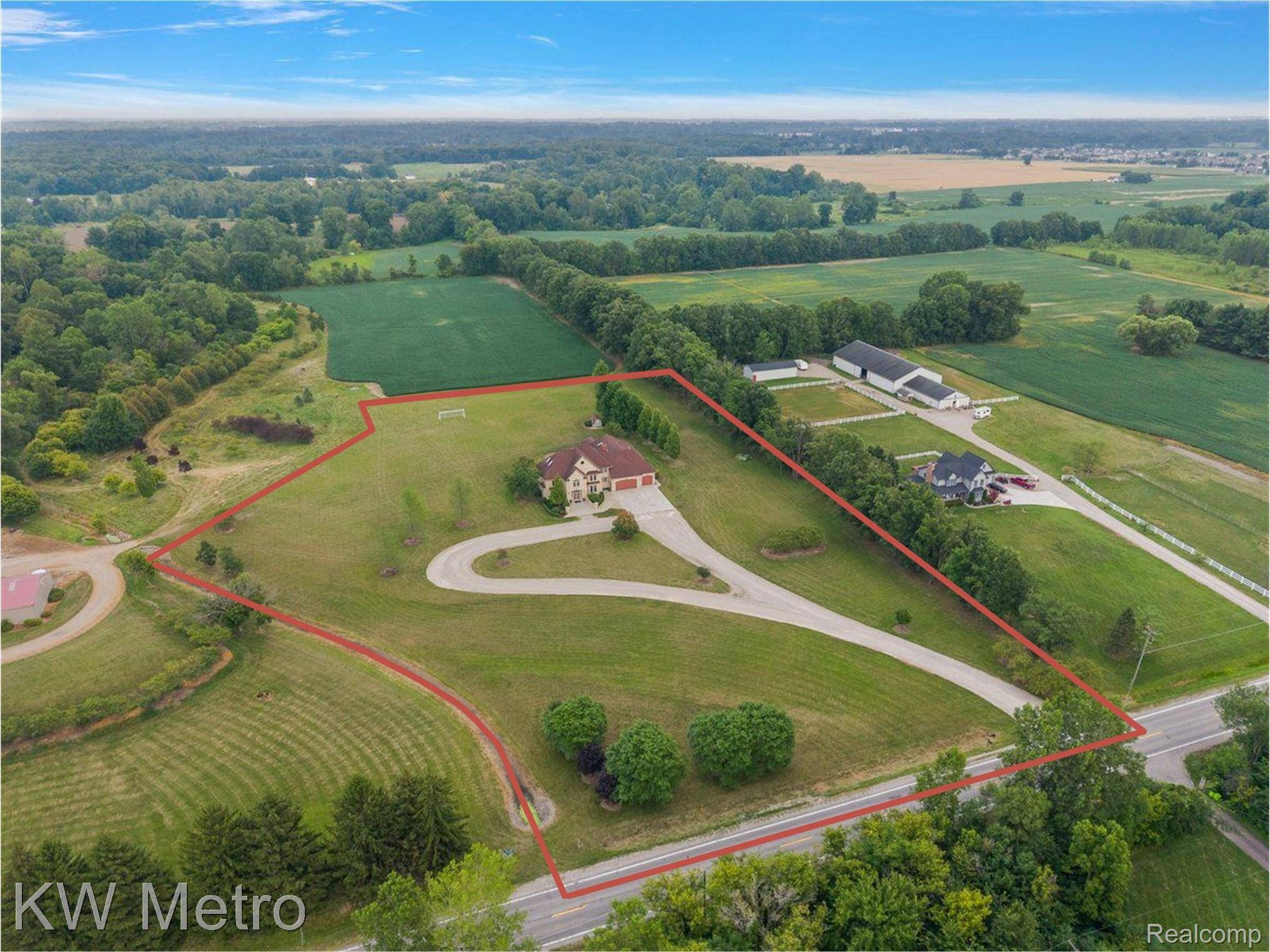 54720 Foss RD, Macomb Township, MI 48042