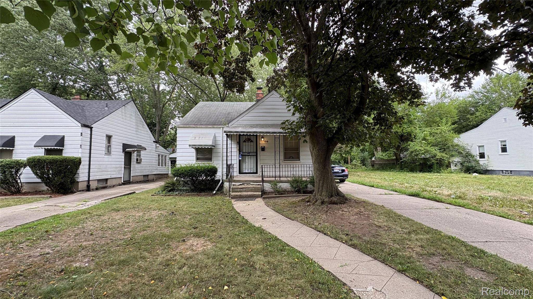 12108 Wayburn ST, Detroit, MI 48224