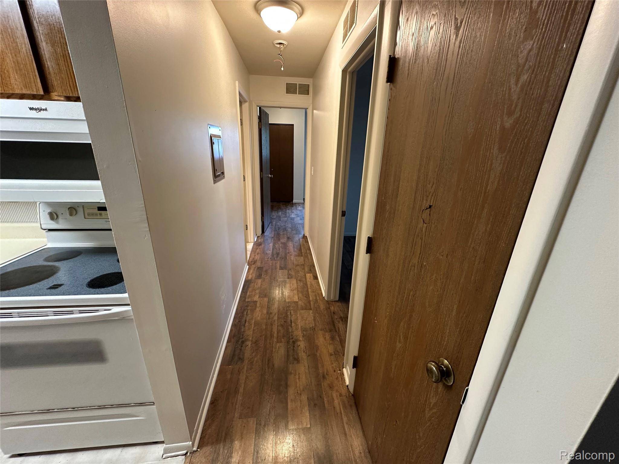 1459 E Chateau Vert ST E #H, Ypsilanti Charter Township, MI 48197