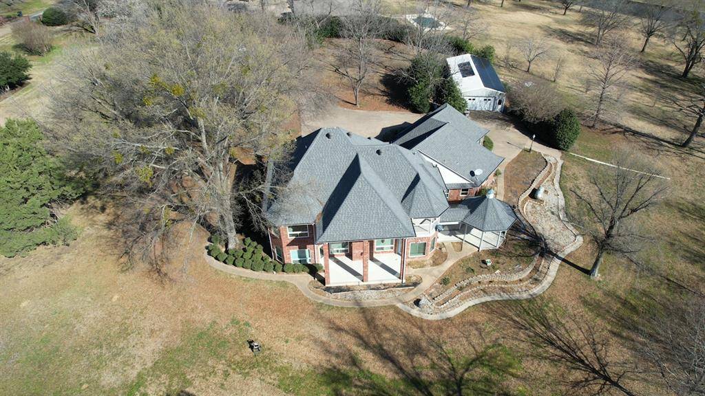 497 Private Road 5975, Yantis, TX 75497
