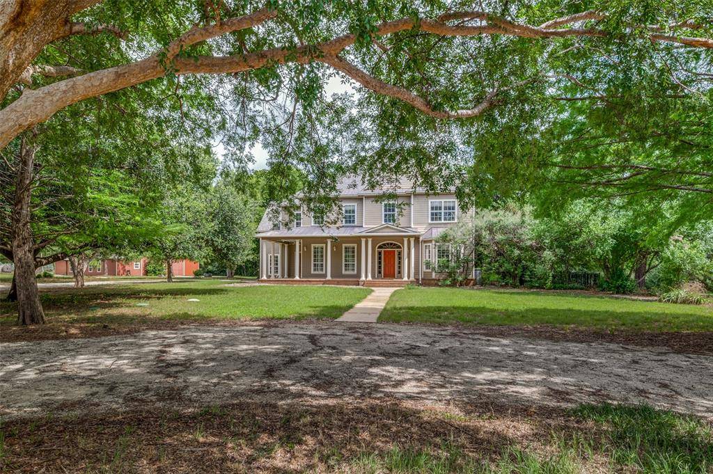 1833 Dr Sanders Road, Cross Roads, TX 76227