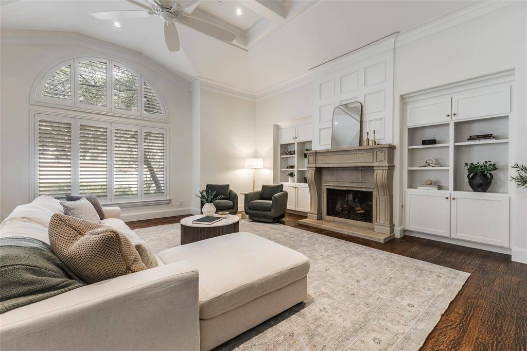 14828 Bellbrook Drive, Addison, TX 75254