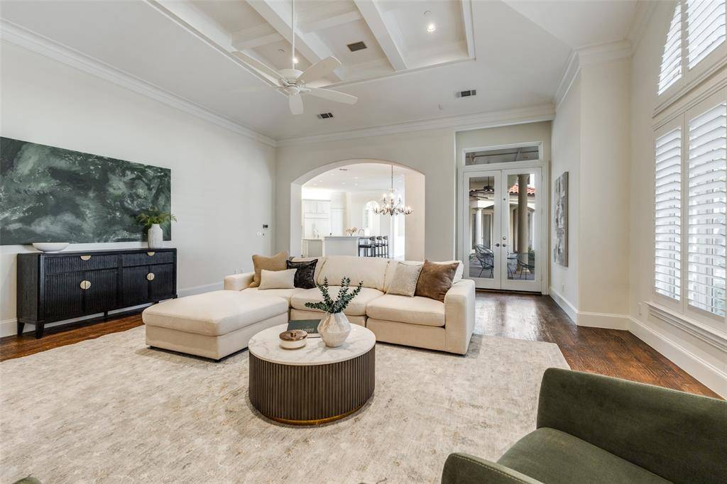14828 Bellbrook Drive, Addison, TX 75254