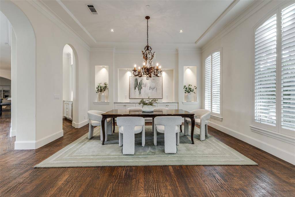 14828 Bellbrook Drive, Addison, TX 75254