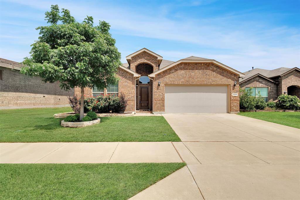 2509 Indian Head Drive, Fort Worth, TX 76177