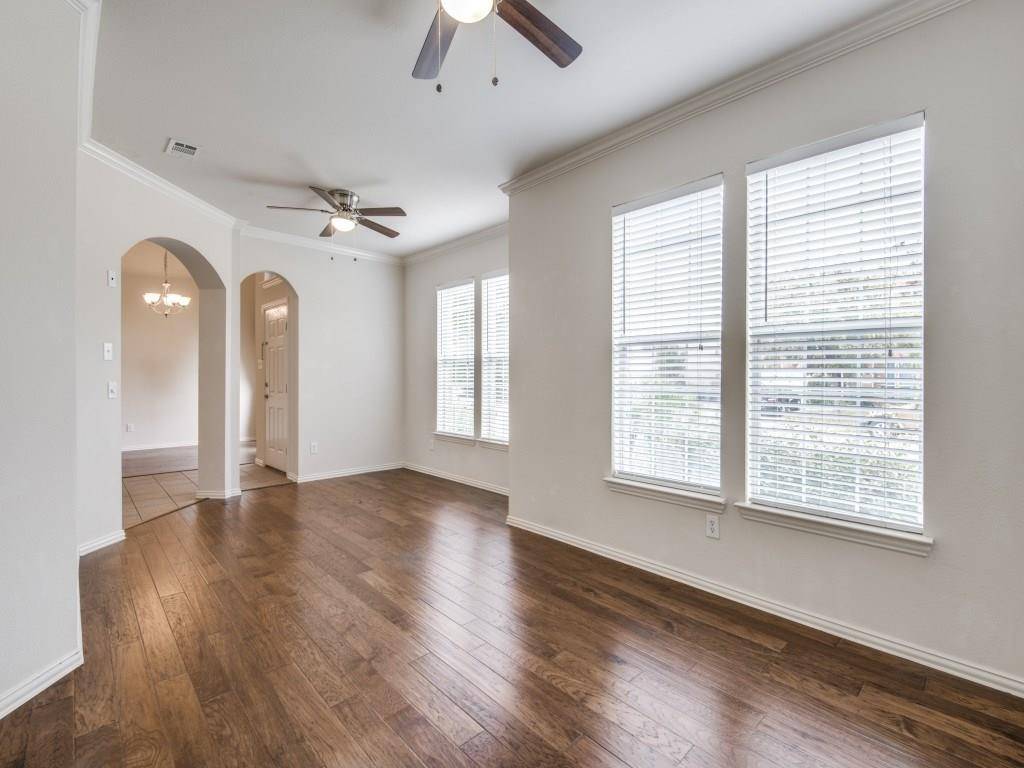 11699 Kingsville Drive, Frisco, TX 75035