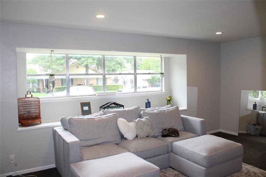 4900 Lake Hurst Drive, Waco, TX 76710