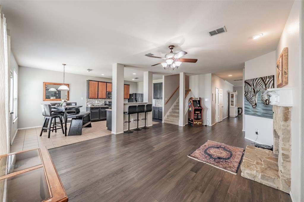 5933 Misty Breeze Drive, Fort Worth, TX 76179