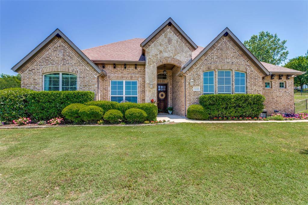 10248 Mustang Wells Drive, Fort Worth, TX 76126