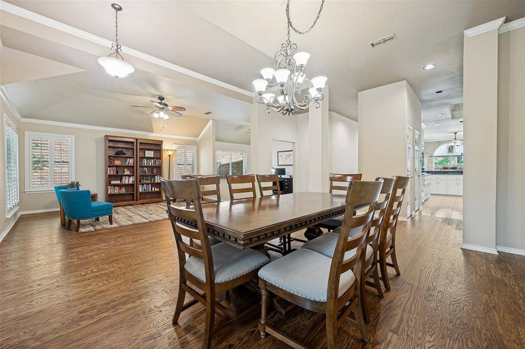 2119 Shumard Oak Lane, Irving, TX 75063