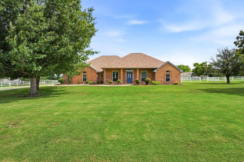 2717 Aston Meadows Drive, Haslet, TX 76052