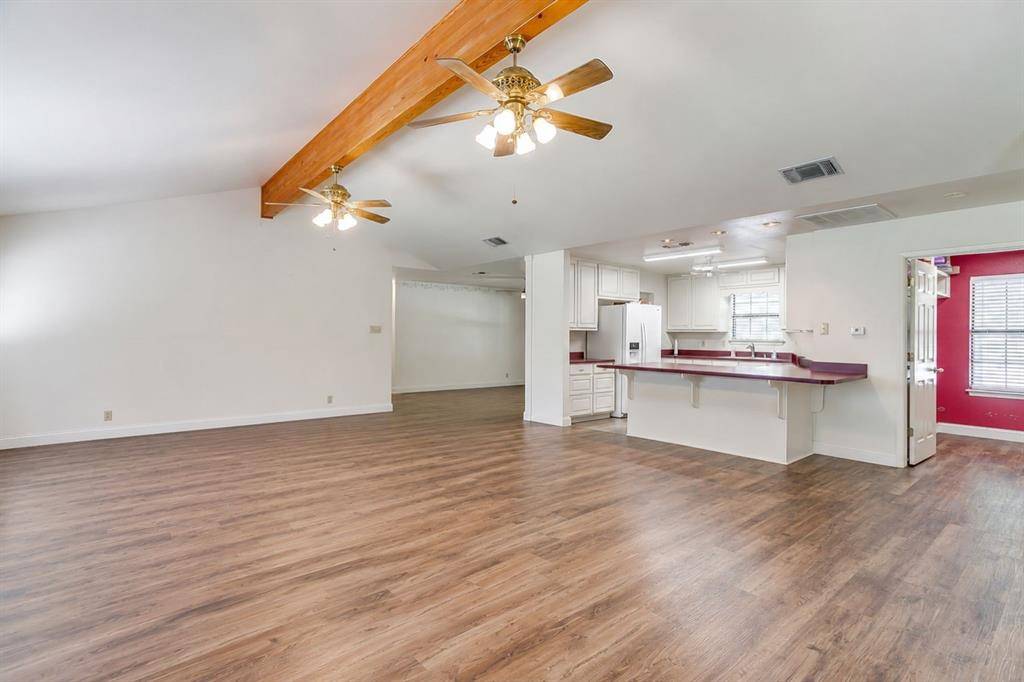 1110 Jones Road, Weatherford, TX 76088