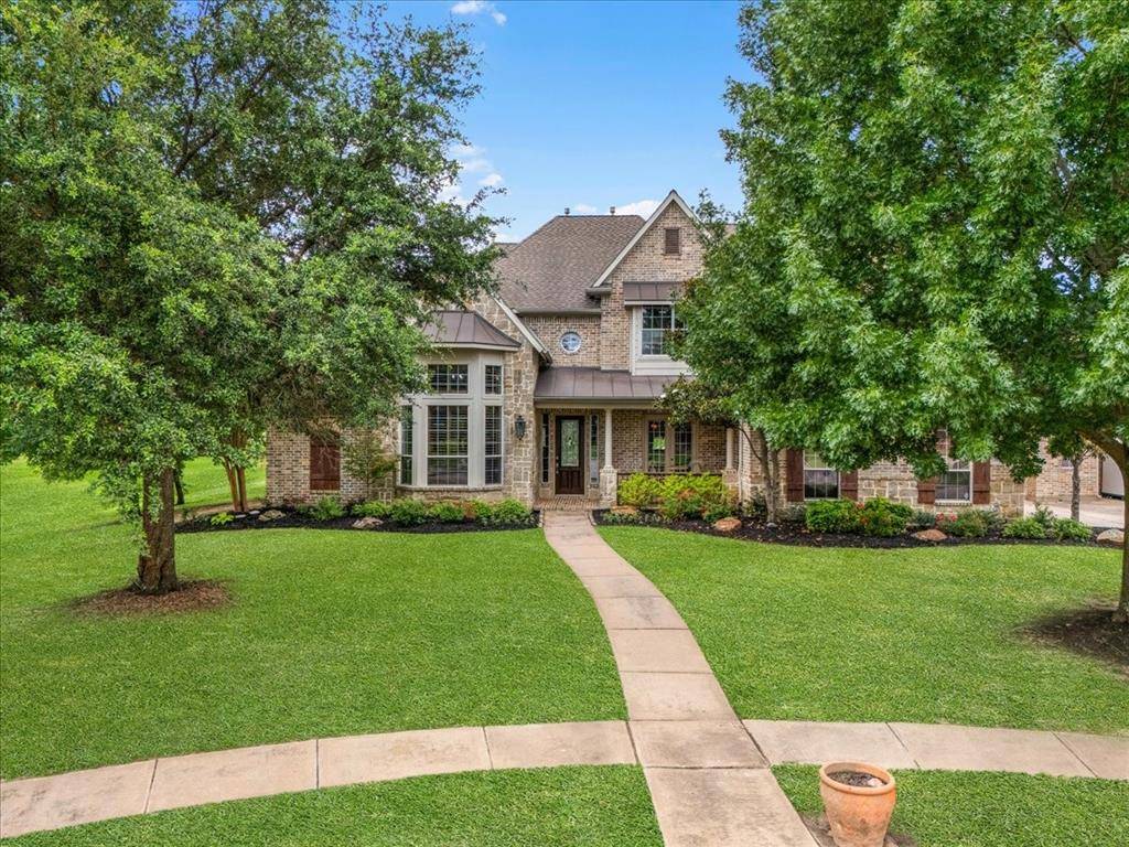 704 Landsbury Court, Keller, TX 76248