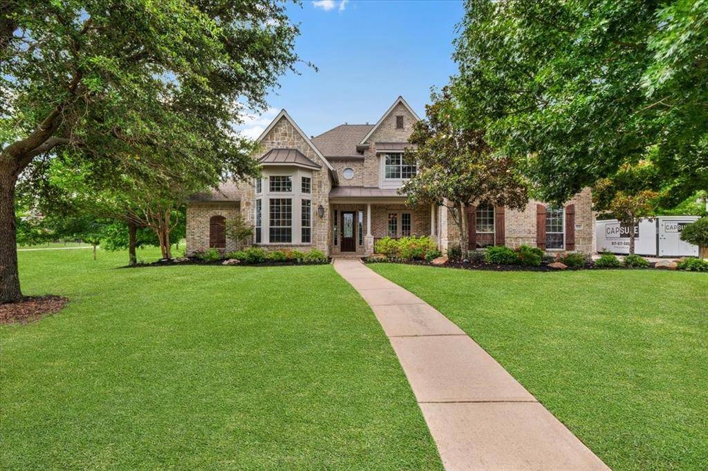 704 Landsbury Court, Keller, TX 76248