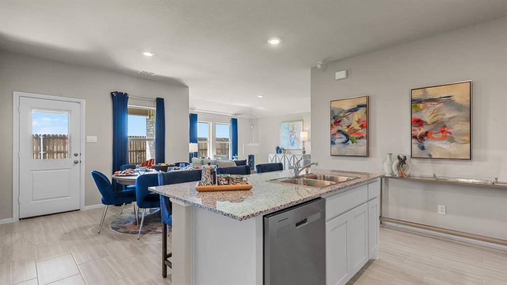 1300 BRISTOL Way, Granbury, TX 76048