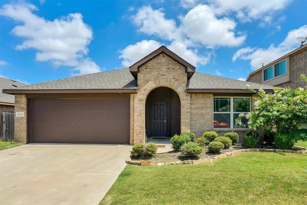 816 Oriel Circle, Fort Worth, TX 76036