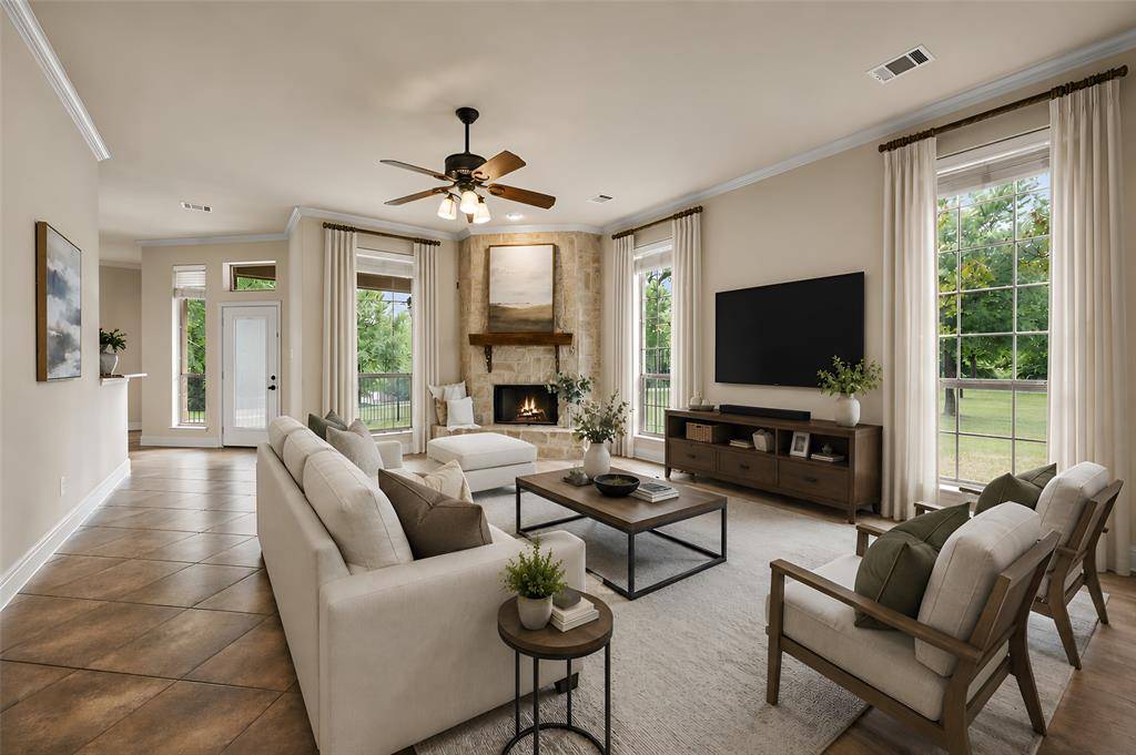 9300 Wood Duck Drive, Fort Worth, TX 76118