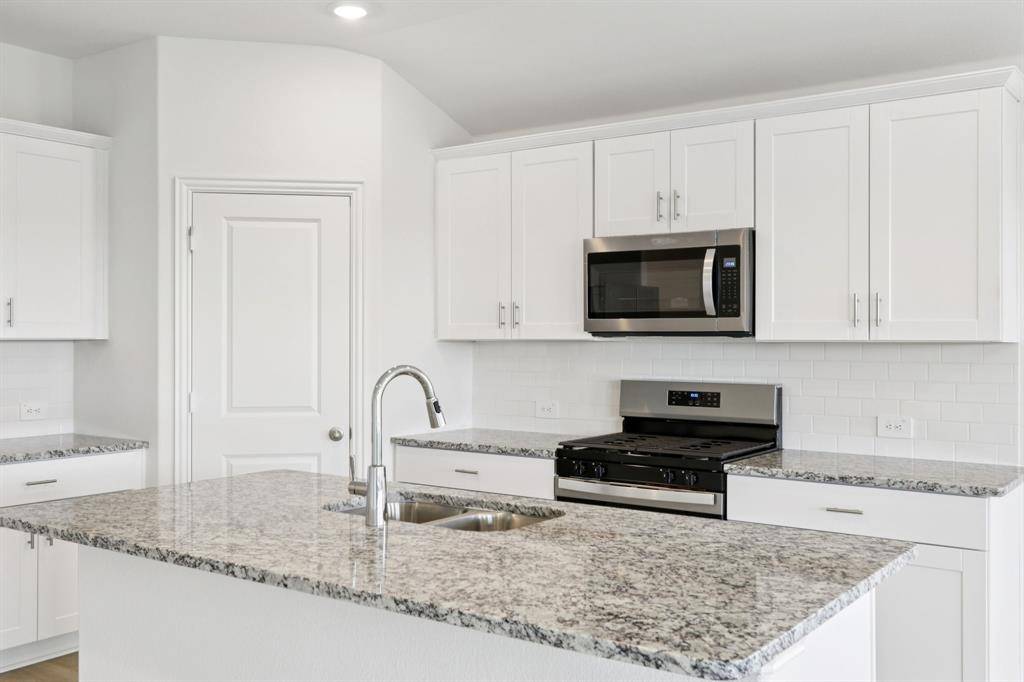 913 Angel Street, Josephine, TX 75173