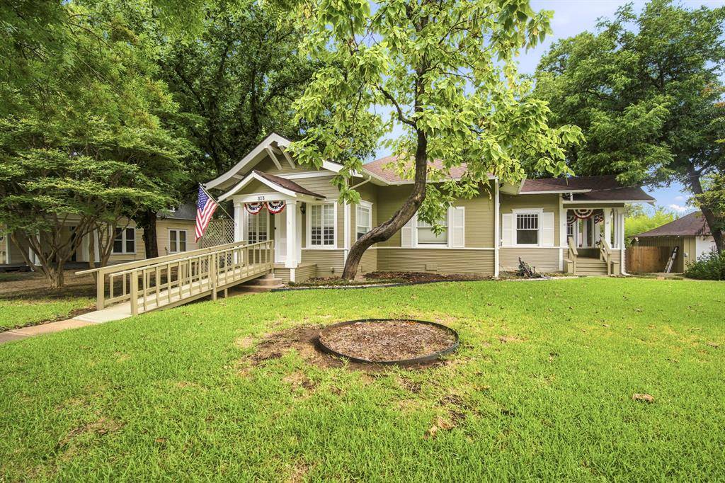 313 Corsicana Street, Hillsboro, TX 76645