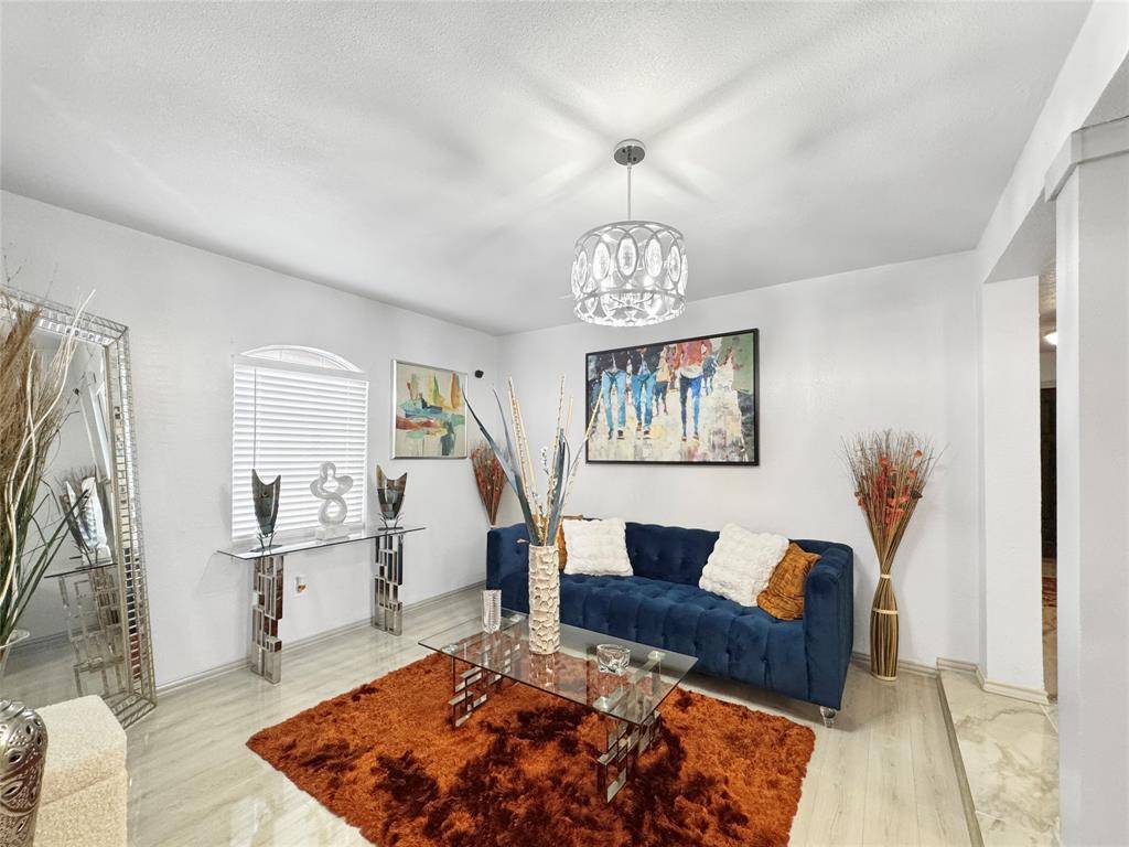 4111 Vanette Lane, Dallas, TX 75216