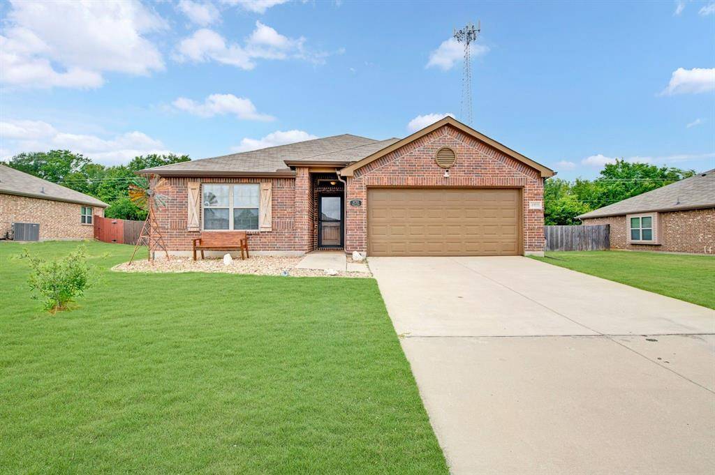 408 Highmeadow Drive, Aubrey, TX 76227