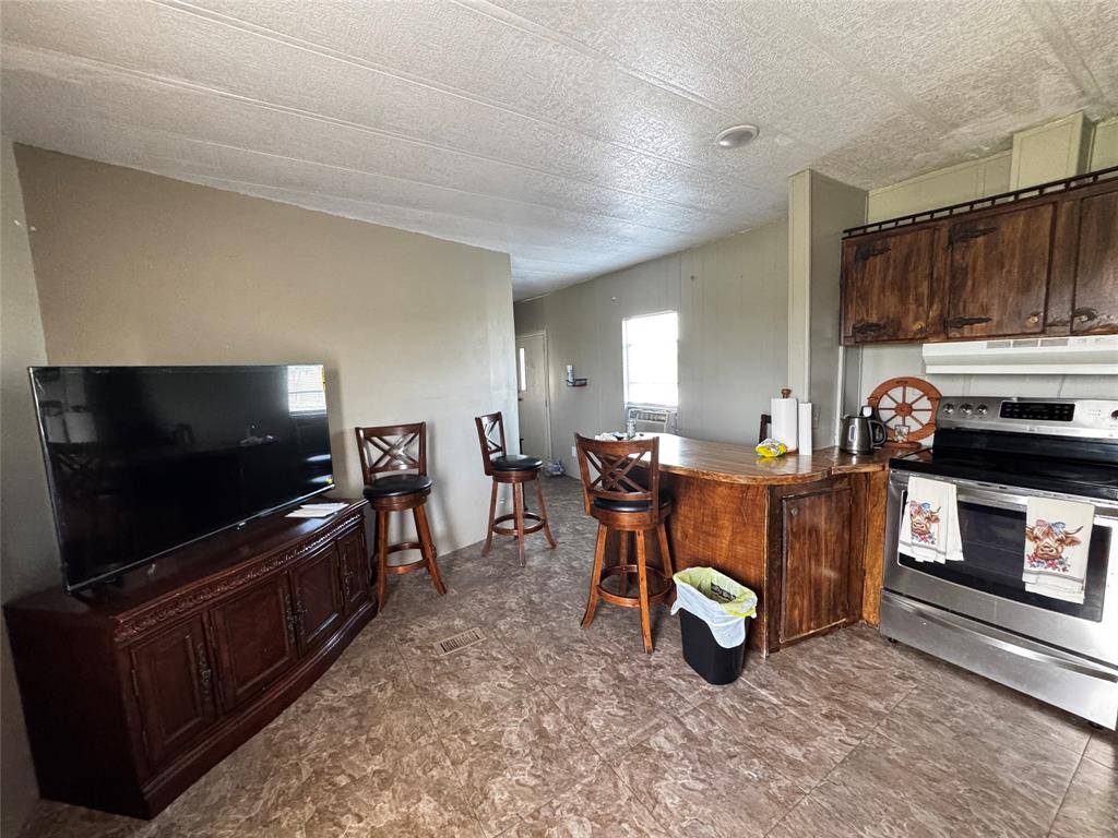 890 S Fm 1951, Coolidge, TX 76635