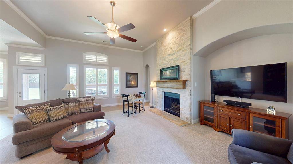 1301 Twisting Star Drive, Fort Worth, TX 76052