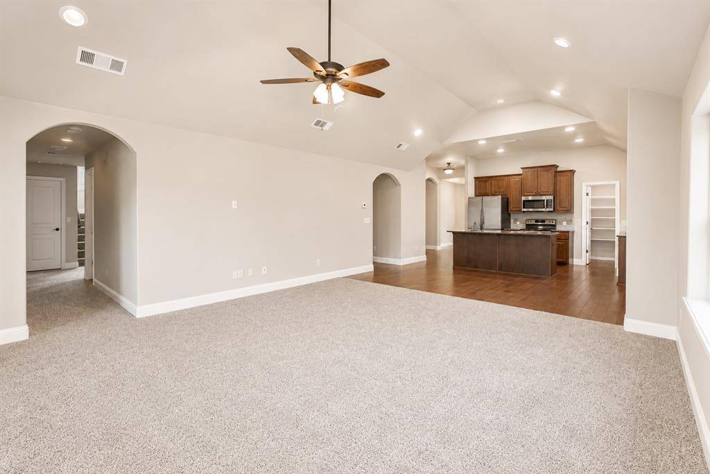 512 Strait Lane, Waxahachie, TX 75165
