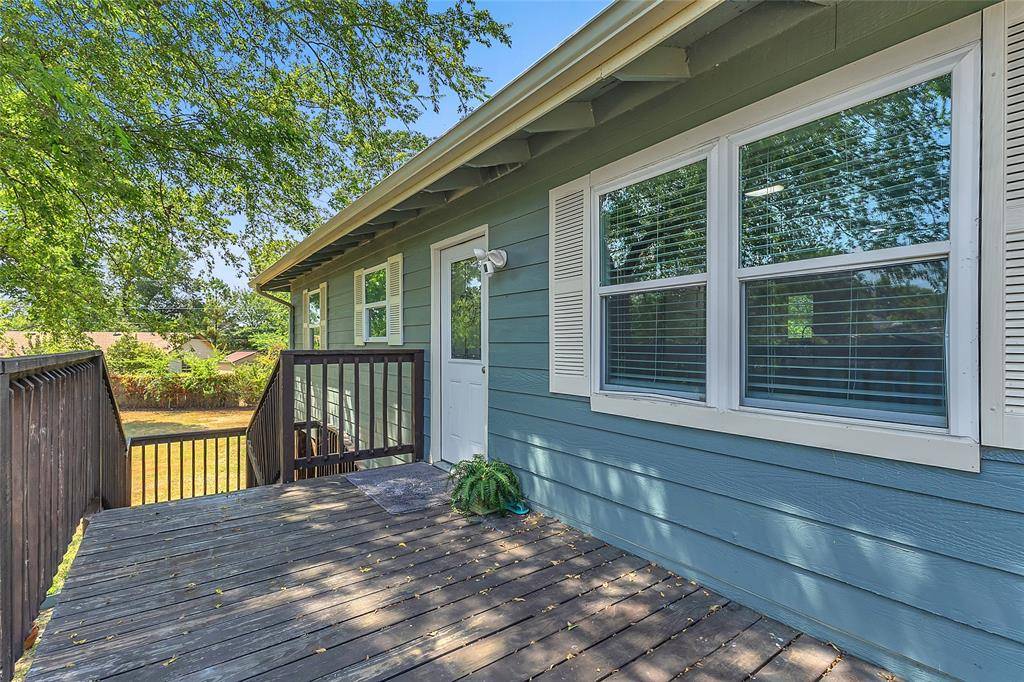242 Autumn Wood Trail, Gun Barrel City, TX 75156