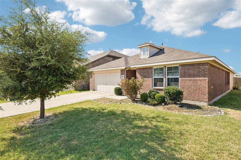 8020 Privet Street, Forney, TX 75126