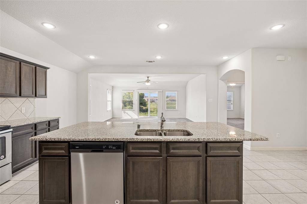 8020 Privet Street, Forney, TX 75126